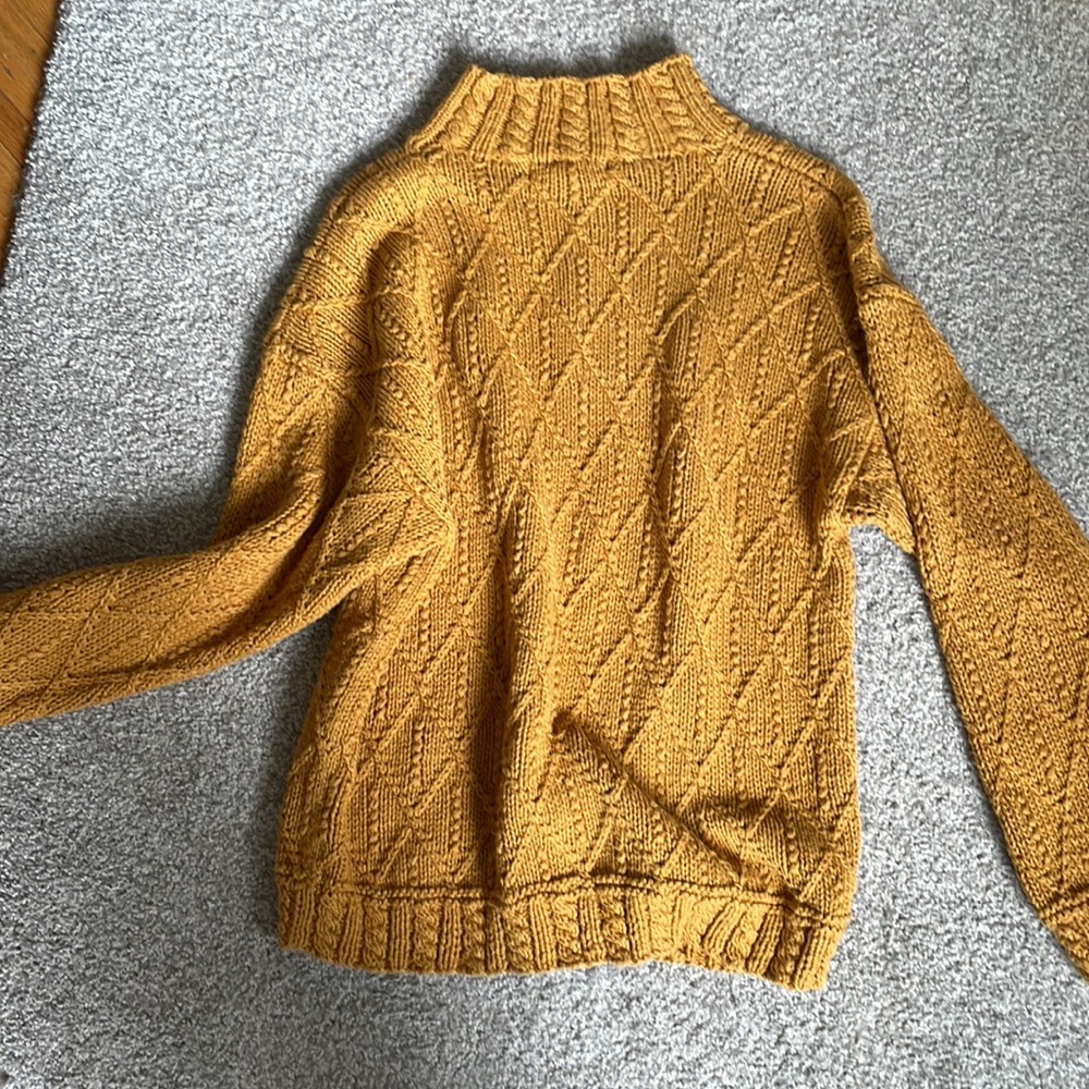 Knitted sweater - Picture 2 of 2